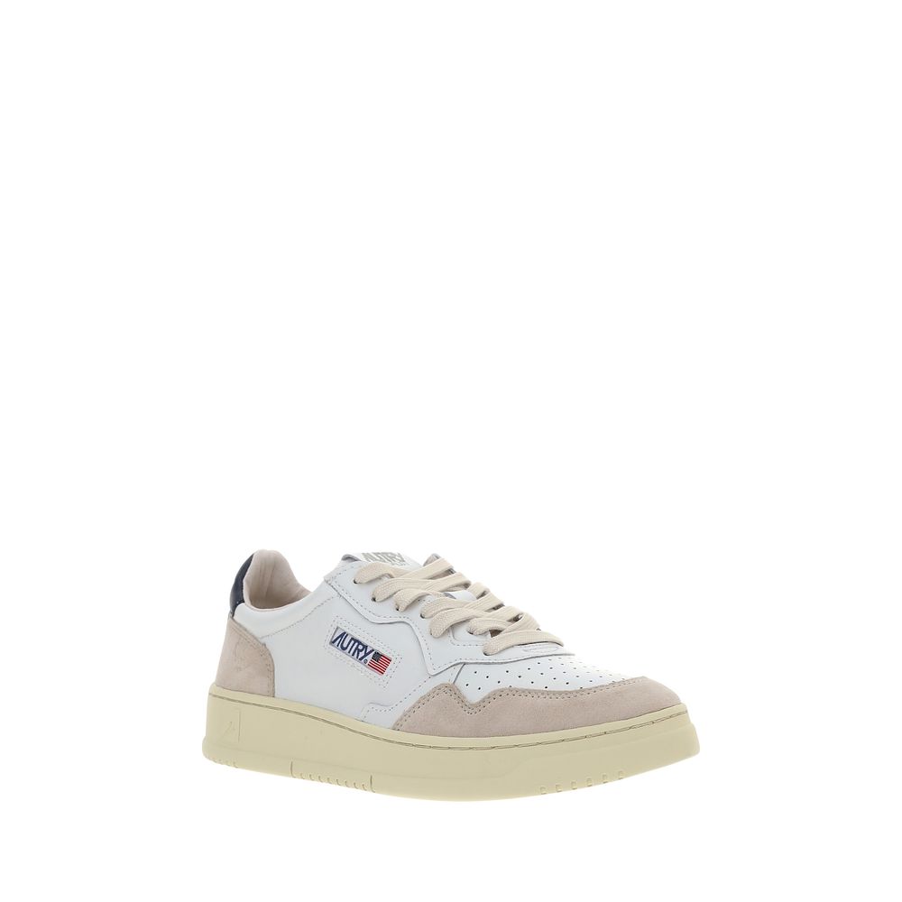 Autry White Calf Leather Bos Taurus Low Top Sneakers