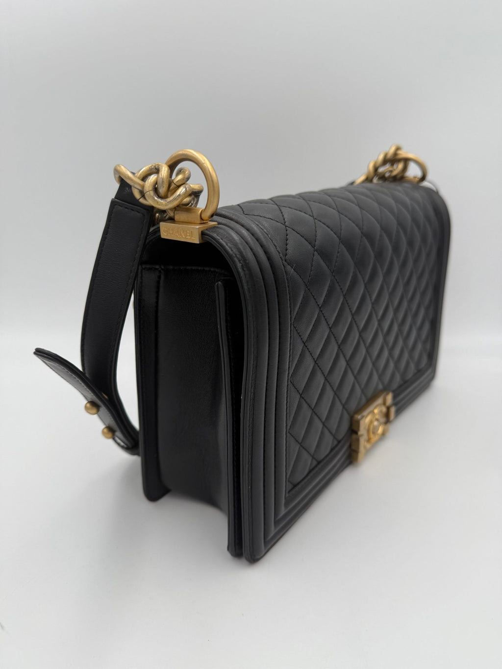 Chanel CHANEL BOY Grande Handbag