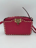 Valentino Garavani VALENTINO GARAVANI Rockstud Camera Bag Pink