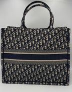 Dior DIOR TOTE BOOK Grande Tote