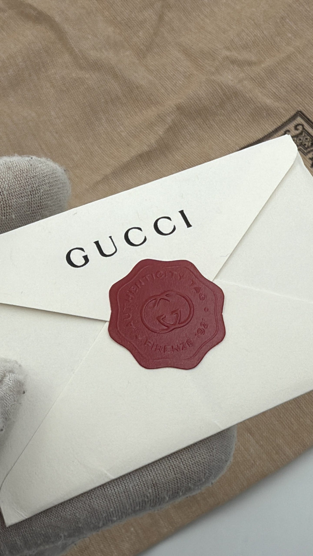 Gucci GUCCI HOBO PUFFER MARMONT Black Handbag