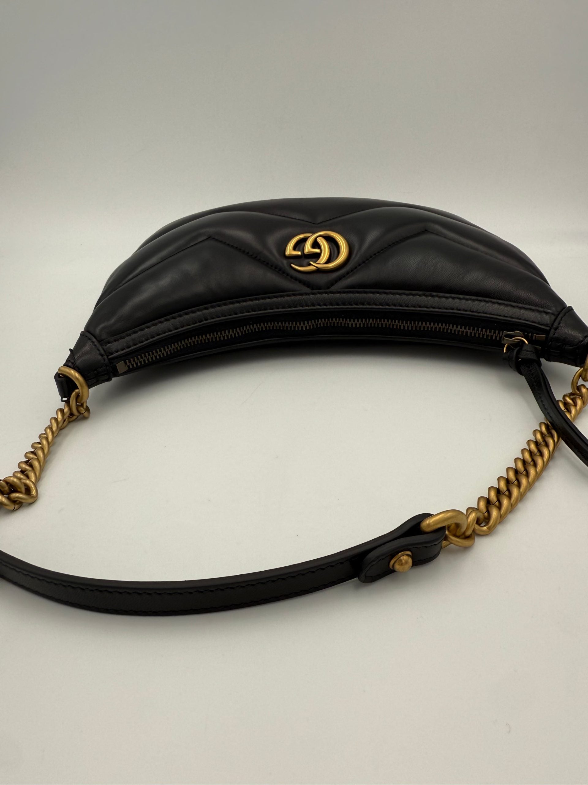Gucci GUCCI HOBO PUFFER MARMONT Black Handbag