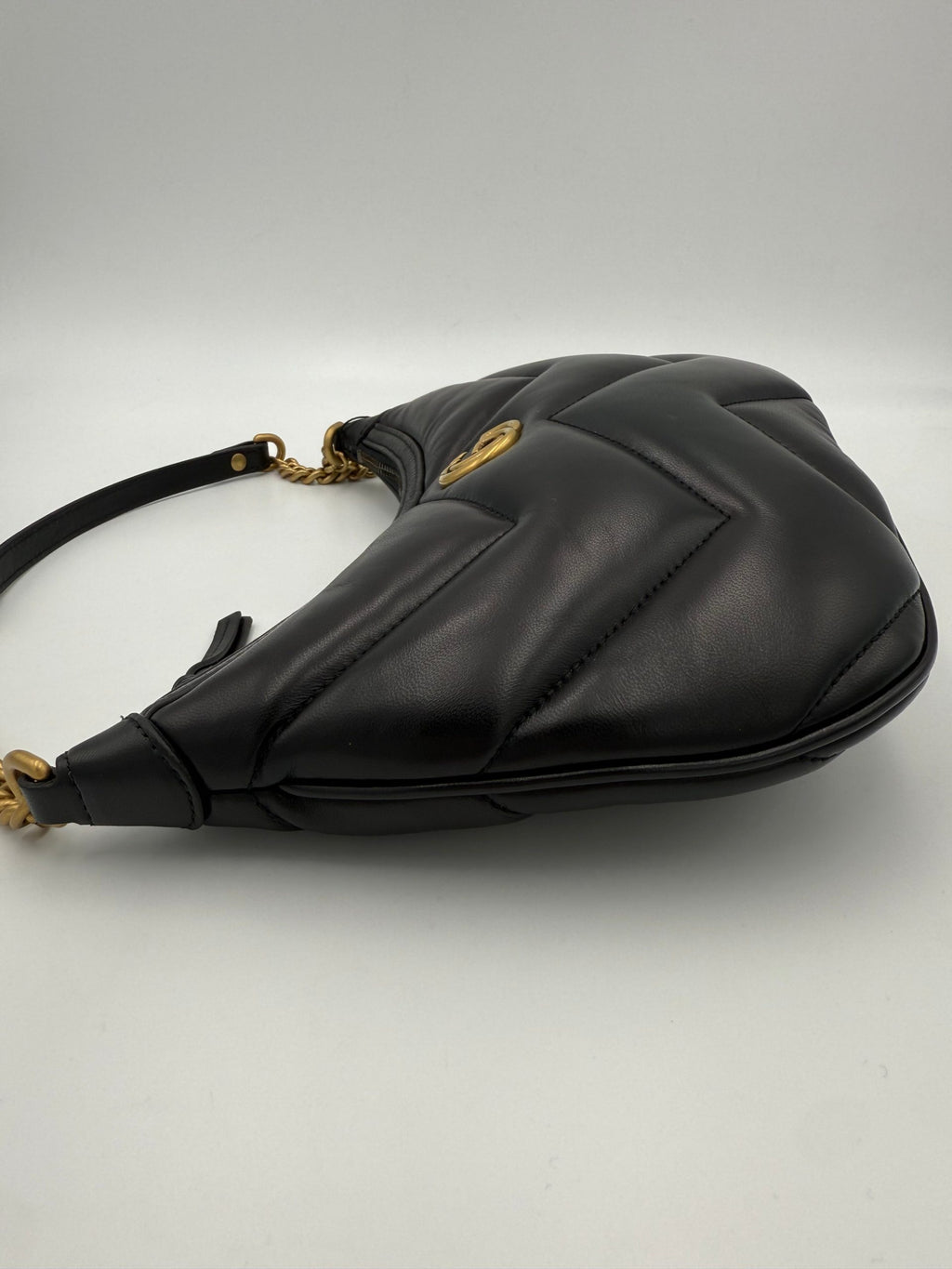 Gucci GUCCI HOBO PUFFER MARMONT Black Handbag