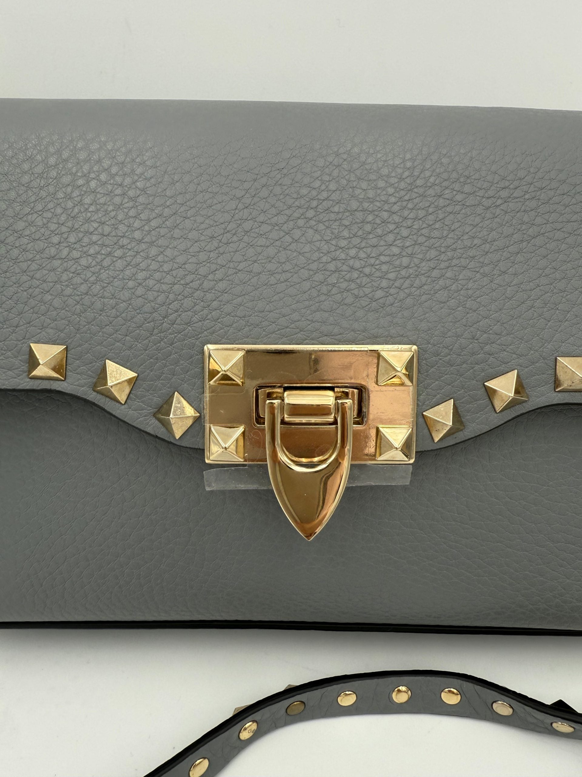 Valentino Garavani VALENTINO GARAVANI Rockstud Small Grey Handbag