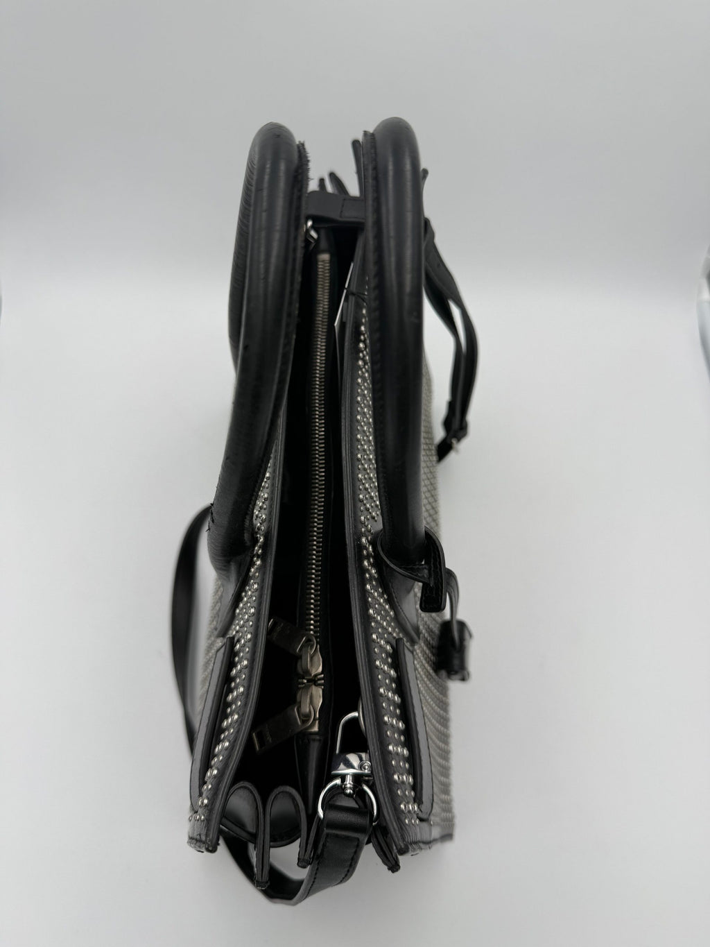 Saint Laurent SAINT LAURENT SAC DU JOUR Small Studded Black with Studs Handbag