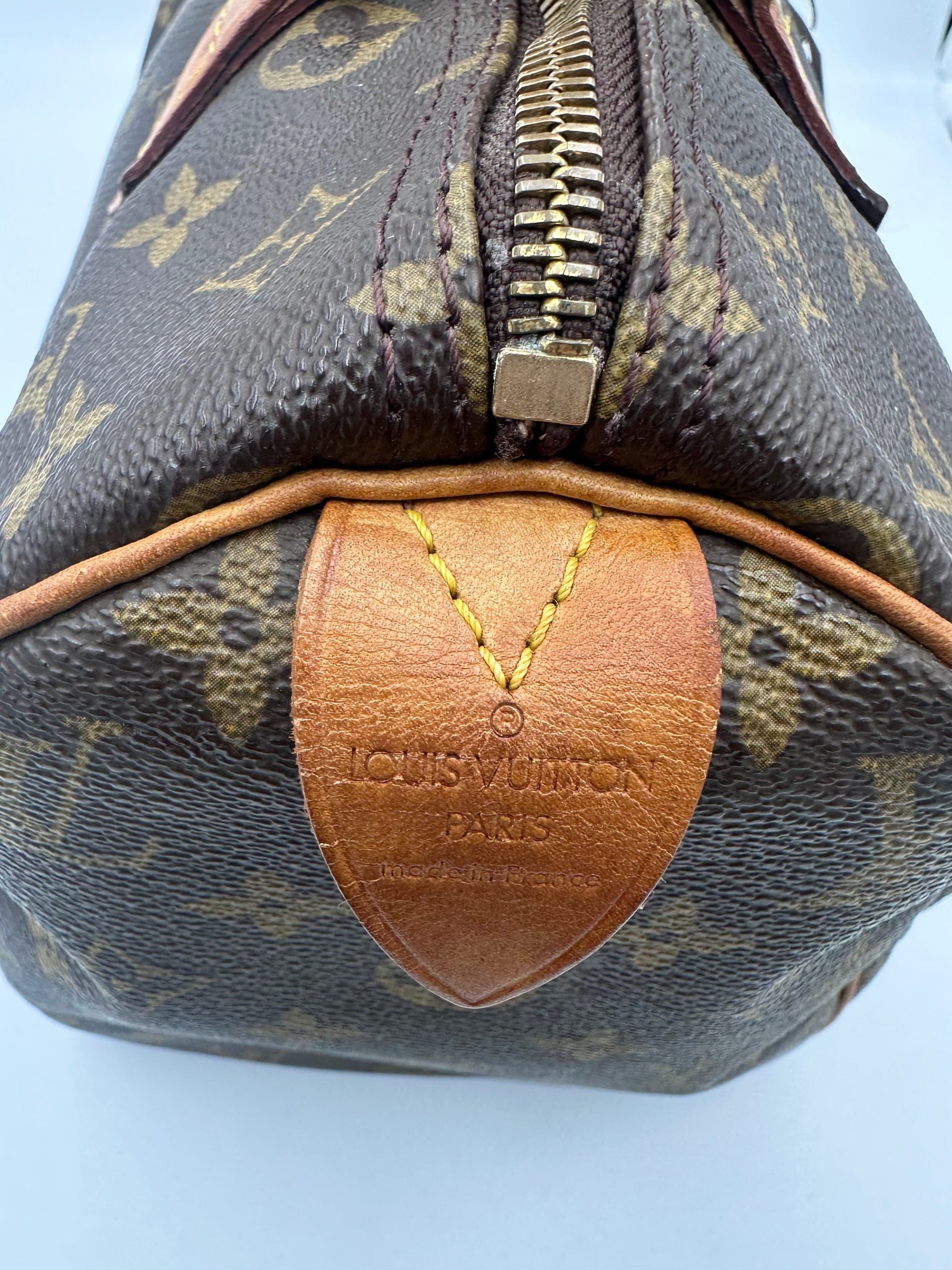 Louis Vuitton LOUIS VUITTON Speedy 30 Monogram Handbag