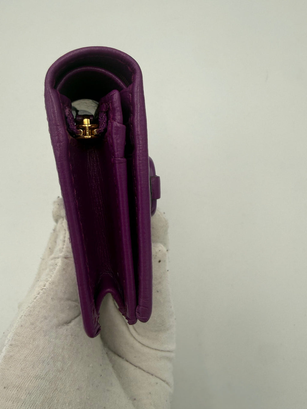 Gucci GUCCI HORSEBIT Purple Compact Wallet