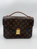 Louis Vuitton LOUIS VUITTON METIS Monogram Handbag