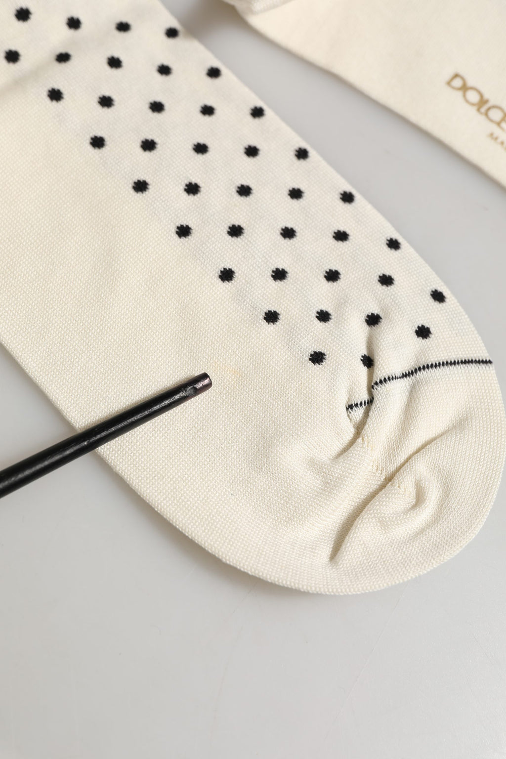 Dolce & Gabbana Off White Cotton Polka Dot Mid Calf Accessory Socks