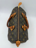 Louis Vuitton LOUIS VUITTON Speedy 30 Monogram Handbag