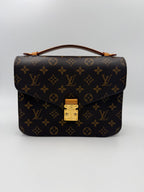 Louis Vuitton LOUIS VUITTON METIS Monogram Handbag