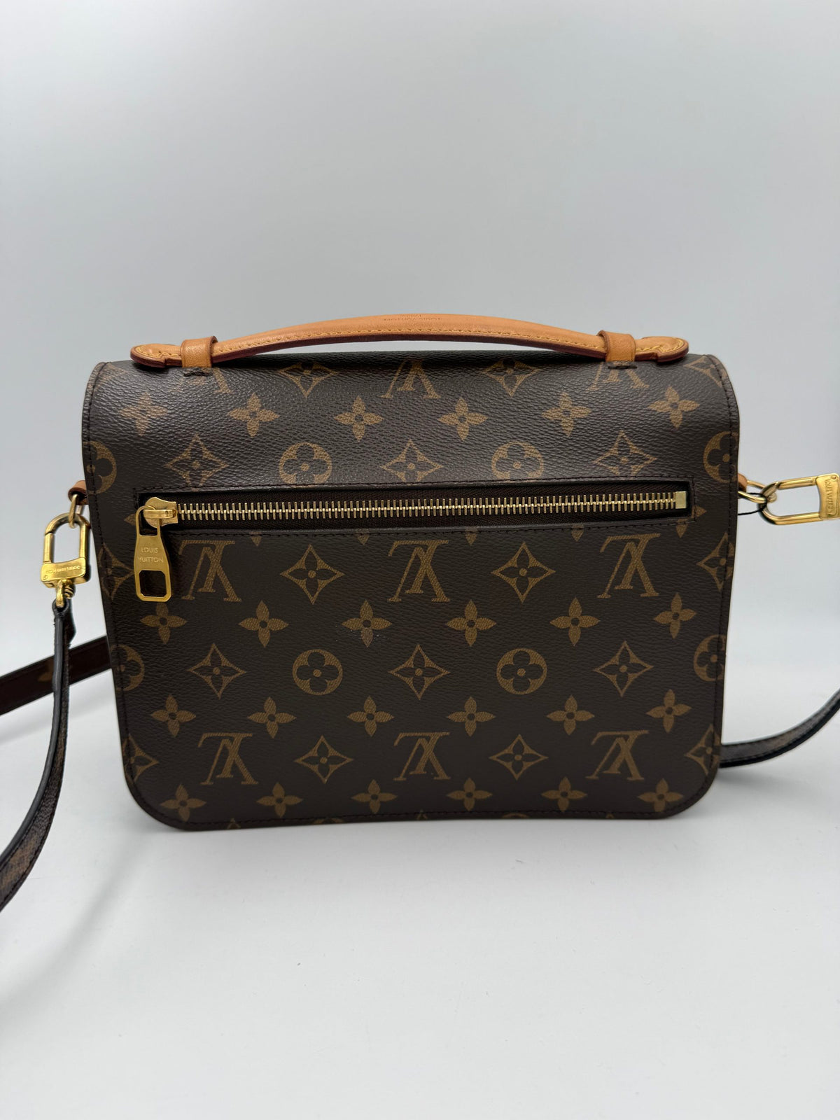 Louis Vuitton LOUIS VUITTON METIS Monogram with Shoulder Strap