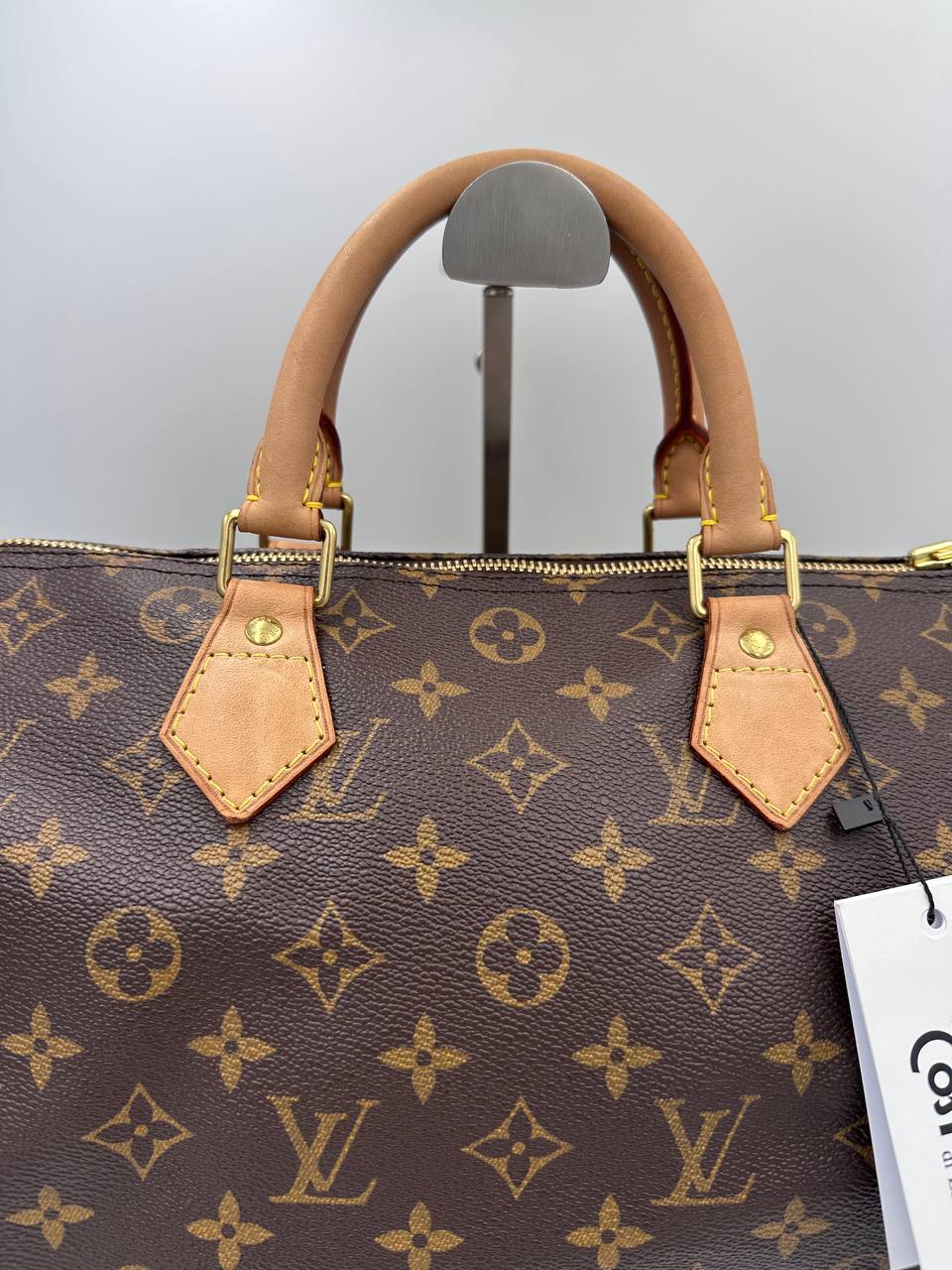 Louis Vuitton LOUIS VUITTON Speedy 30 Monogram Handbag
