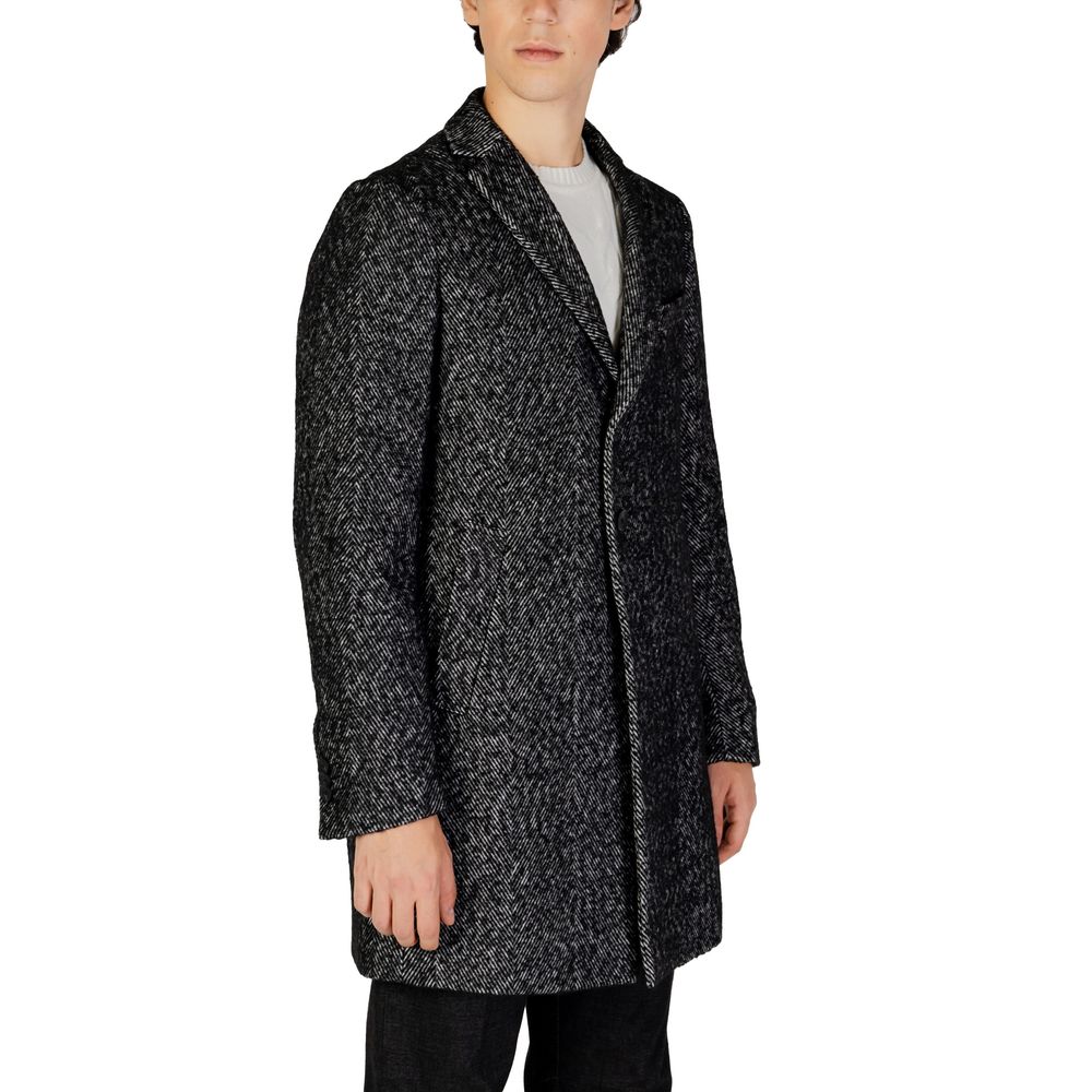 Hamaki-Ho Black Polyester Coat